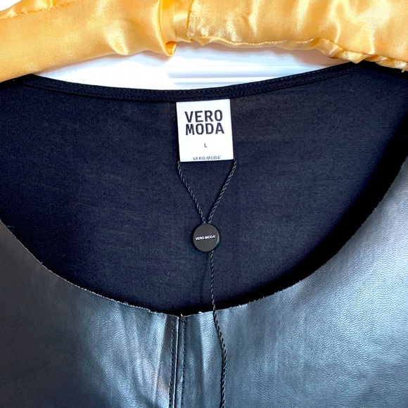 Women’s Black T-shirt (leather + textile) - Picture 1 of 2